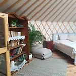 Glamping V Jurte Na Hranaci Tente de luxe Nemojany
