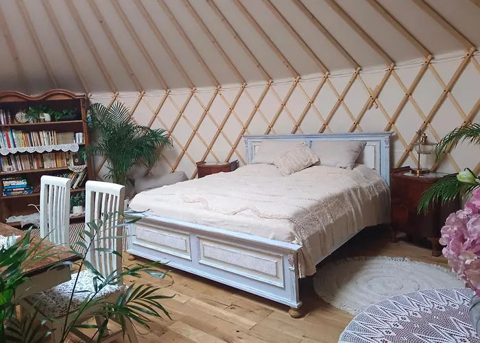 Glamping V Jurtě Na Hranáči Glamping *