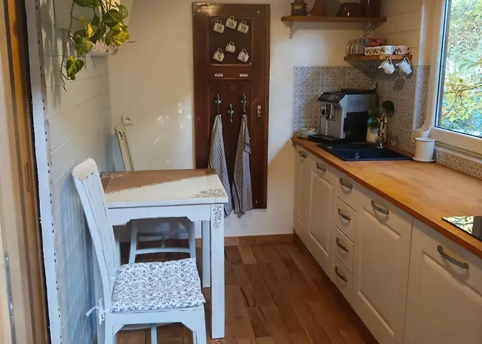Glamping V Jurtě Na Hranáči * Nemojany